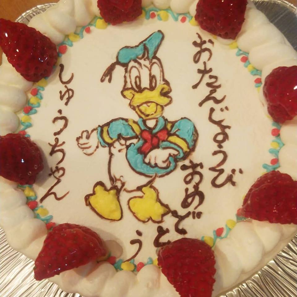 お誕生日ケーキ ケーキ パン ピノロッソ Pinorosso